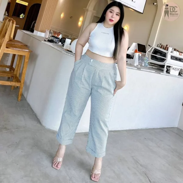 กางเกง 8 ส่วน รายริ้วผ้ากึ่งยีนส์เทียมทรงกระบอกเล็กกึ่งๆทรงบอยสลิม - Image 4