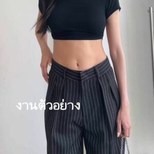 กางเกงขายาวกระบอกใหญ่ริ้วดำ